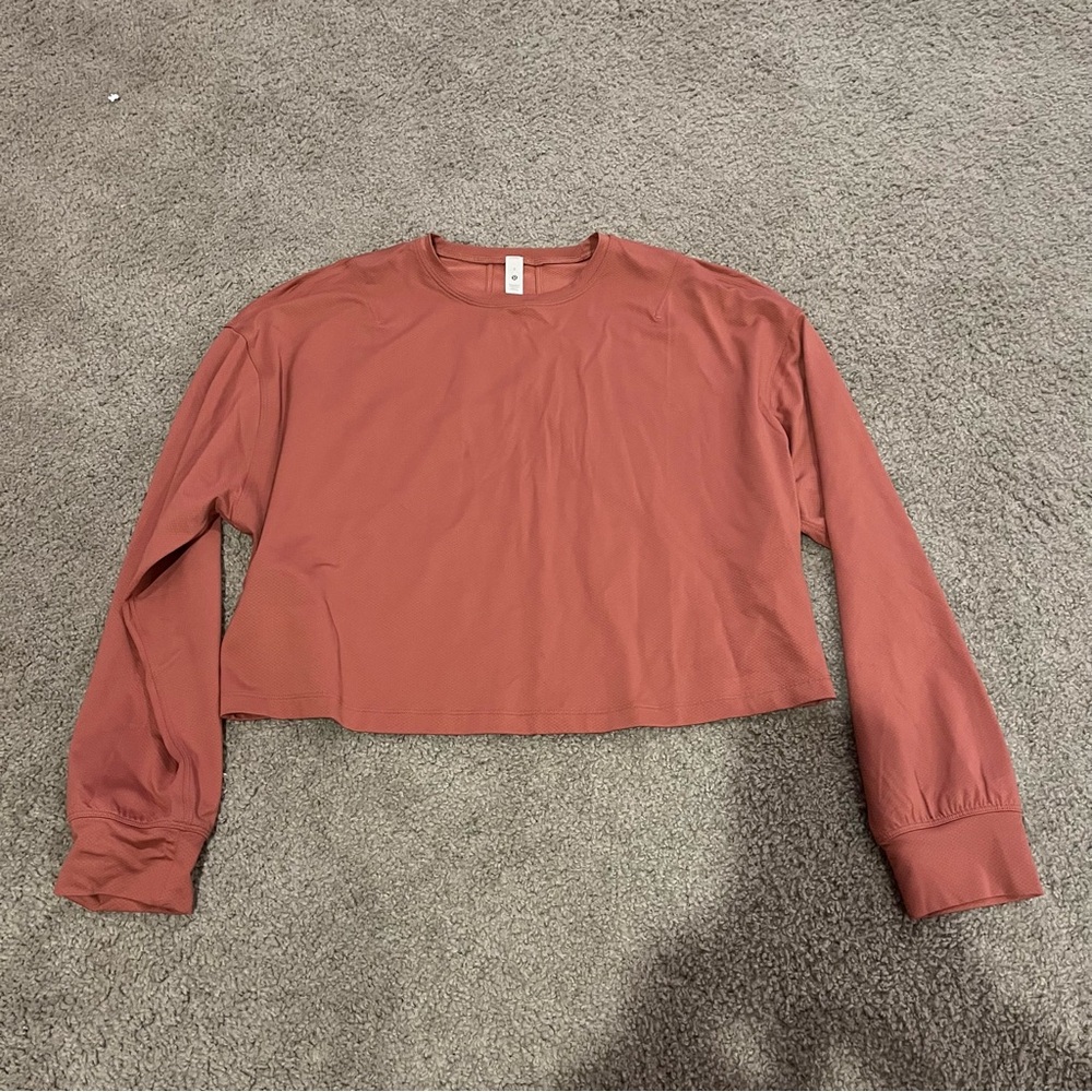 Women’s Lululemon Training Long Sleeve Shirt Size 6 Brier Rose color